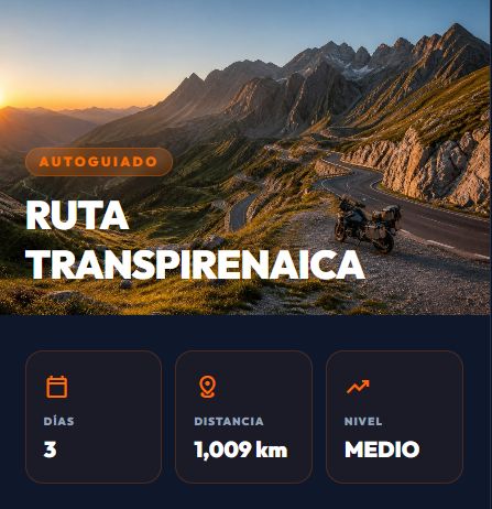 Carretera de alta montaña pirenaica al amanecer con una motocicleta equipada.