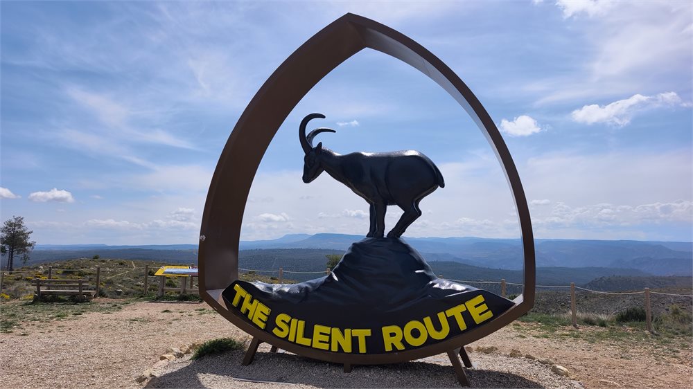 Moto en la Ruta del Silencio y los montes de Teruel